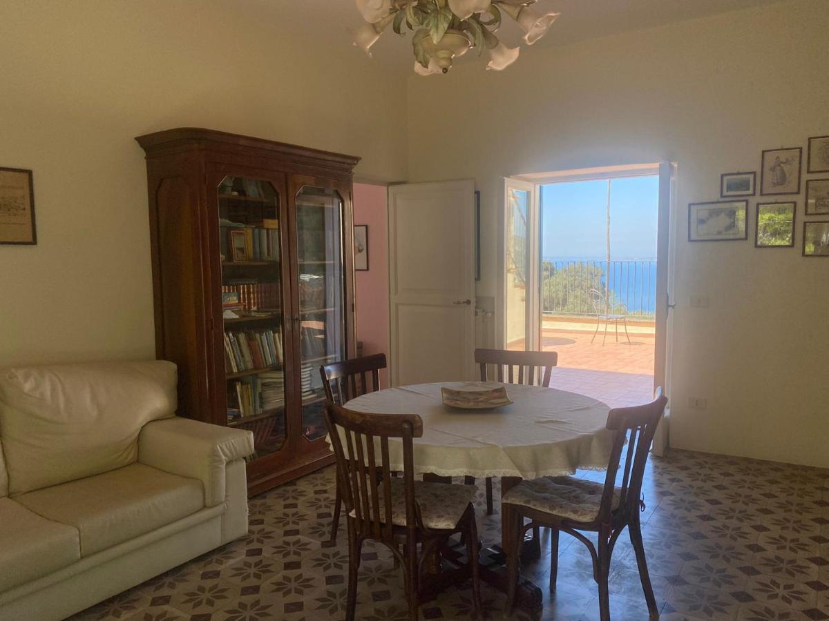 Gli Ulivi Agriturismo Sant'Agnello Luaran gambar